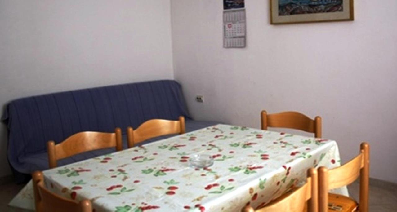 Cecillia Mare Apartments 罗维尼 外观 照片