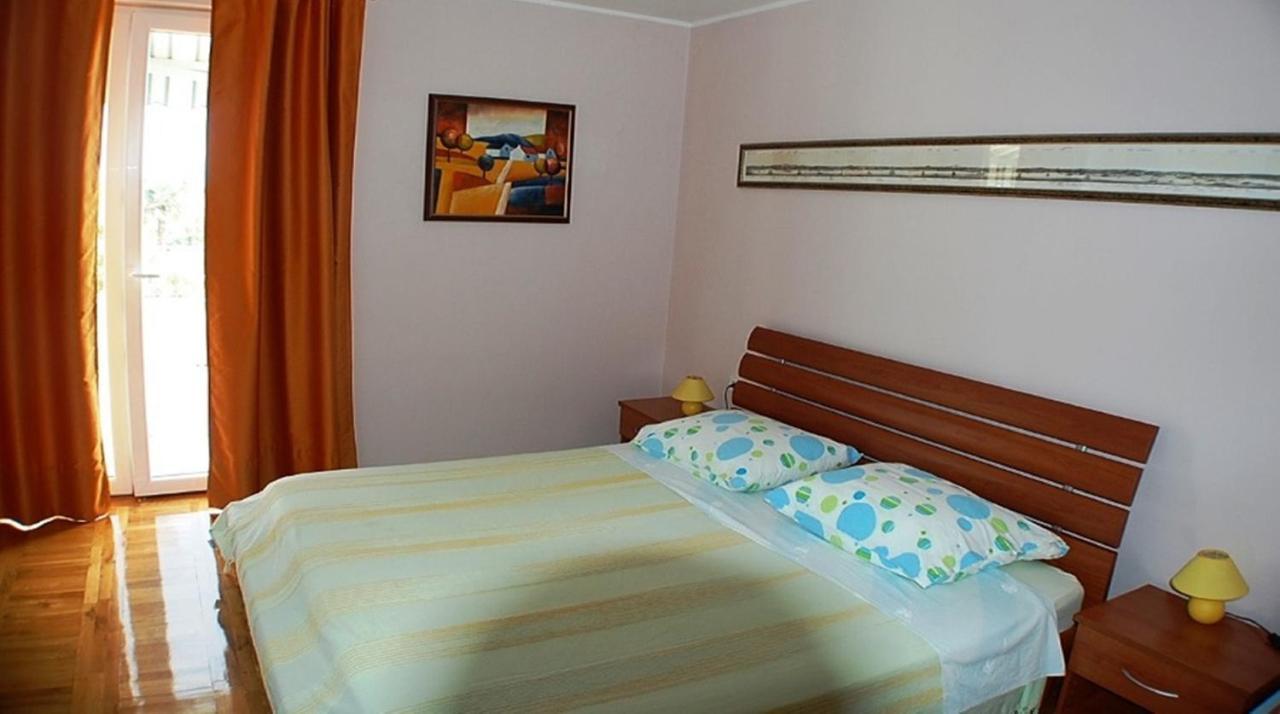 Cecillia Mare Apartments 罗维尼 外观 照片