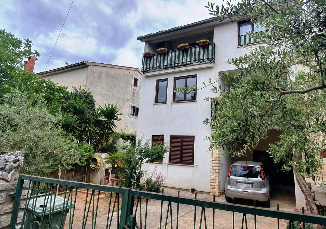 Cecillia Mare Apartments 罗维尼 外观 照片