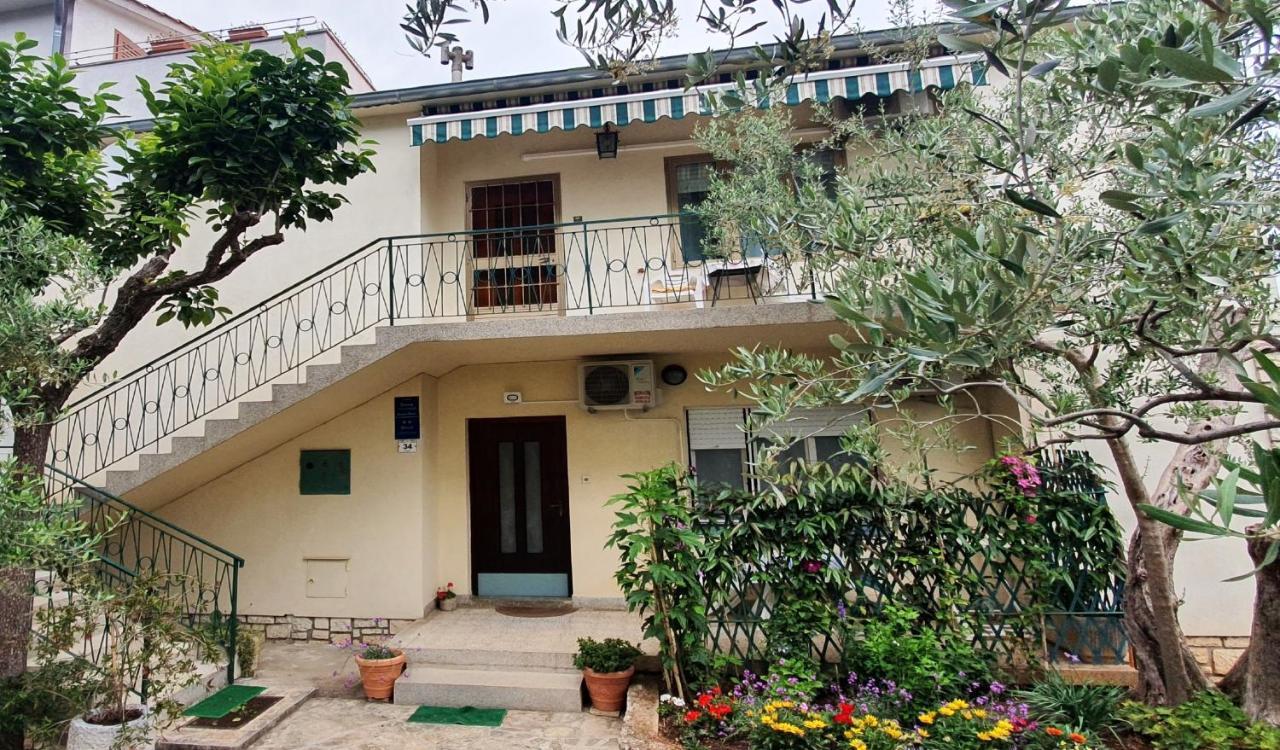 Cecillia Mare Apartments 罗维尼 外观 照片